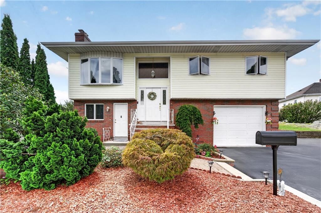 Property Photo:  4 Evans Street  RI 02919 