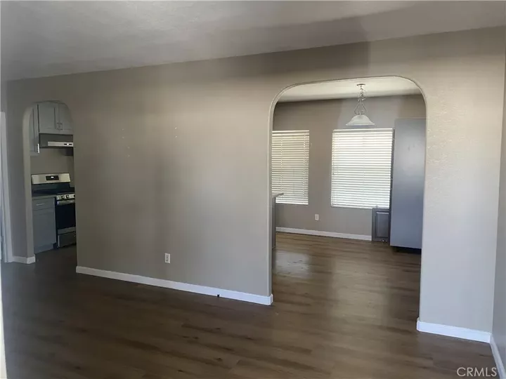 Property Photo: 1155 S Riverside 76 CA 92376