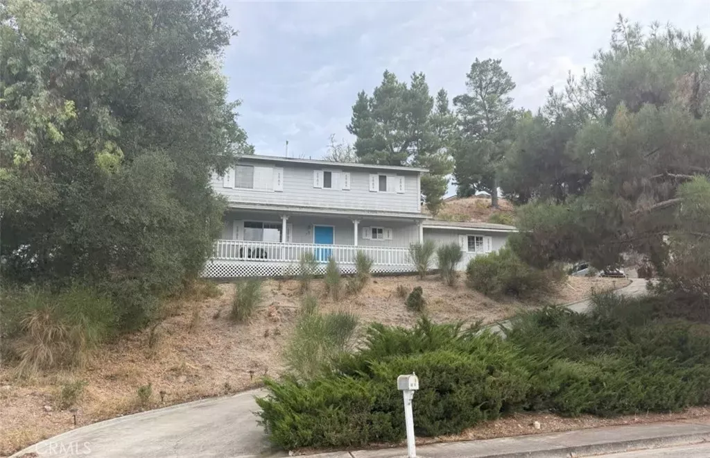 Property Photo: 32 Fresno Street CA 93446