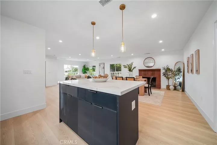 Property Photo:  19918 Kittridge  CA 91306 
