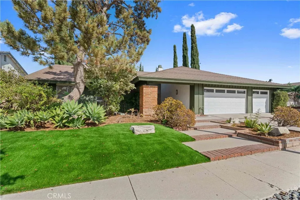 Property Photo: 3070 Springfield CA 93063