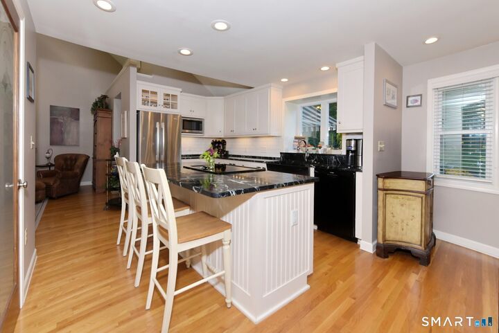 Property Photo: 4 Sears Place CT 06424