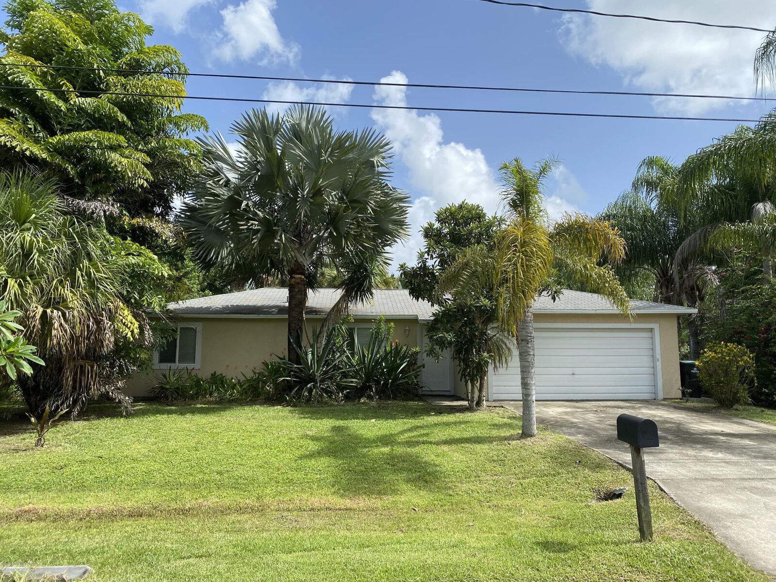 Property Photo: 481 Harrington Street SW FL 32908