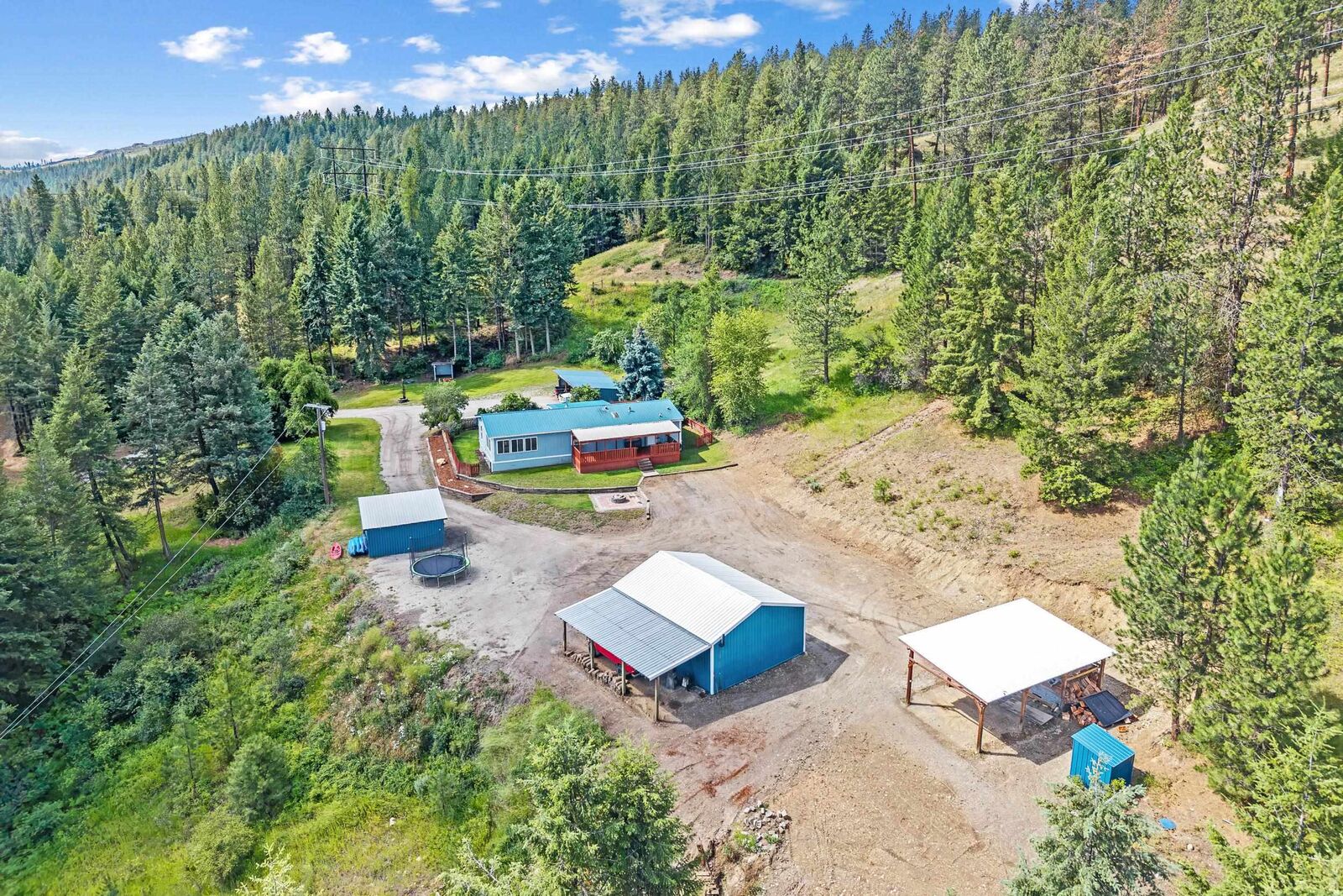 Property Photo: 730 Townsend Sackman Rd WA 99114