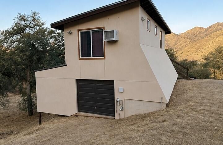 Property Photo: 41110 Blossom Drive CA 93271