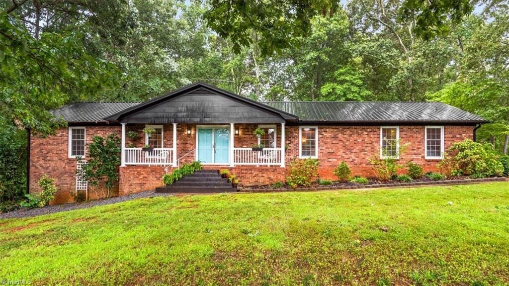 Property Photo:  681 Foxcroft Drive  NC 27292 