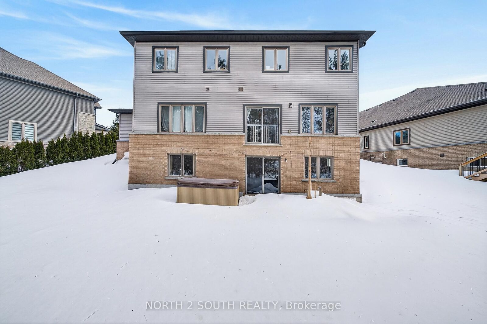 Property Photo:  4 Boville Court  ON L0L 2L0 