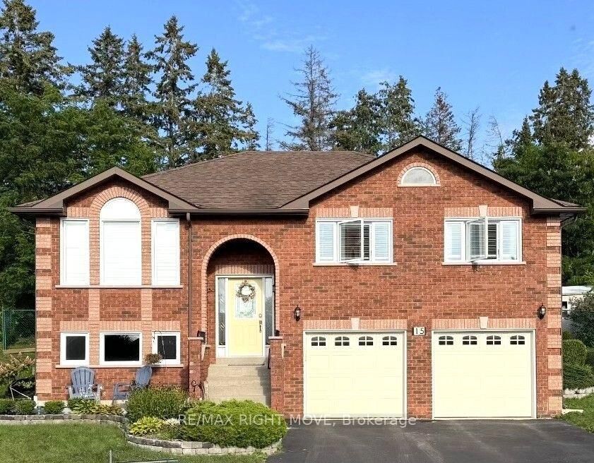 Property Photo:  15 Watson Court  ON L3V 7S5 