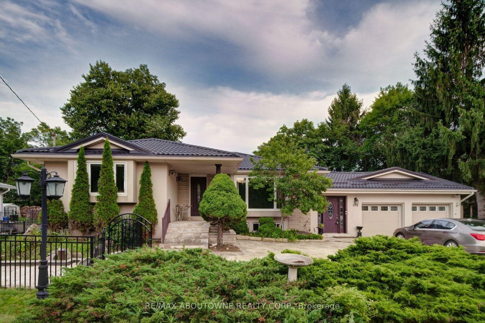 Property Photo:  178 Carlisle Road  ON L0R 1H2 