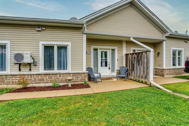 Property Photo:  760 Woodhill Drive  ON N1M 3W5 