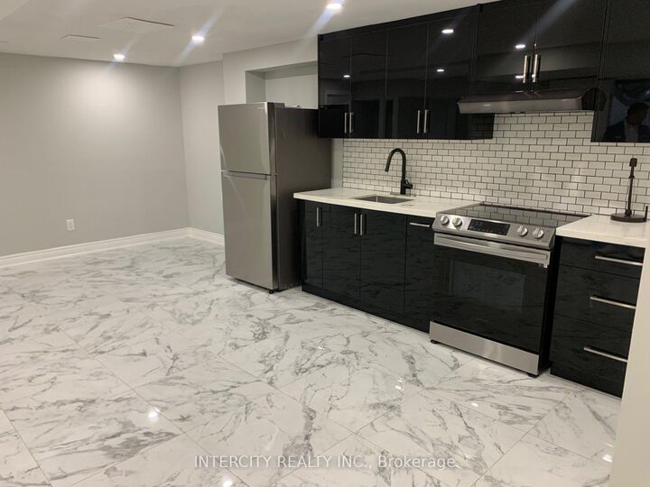 Property Photo:  133 Romanelli Crescent Bsmt  ON L3Z 0E7 