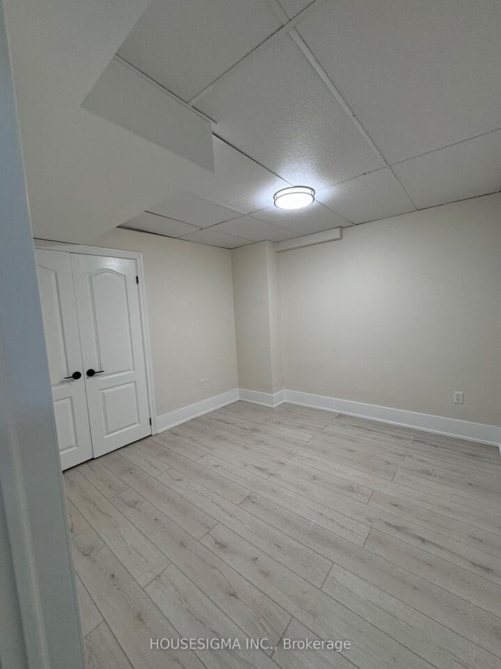 Property Photo:  35 Asterwind Crescent  ON L6R 1V8 