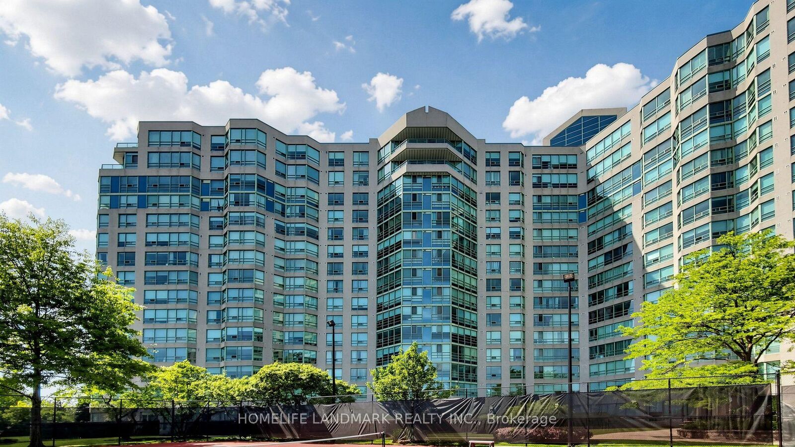 Property Photo:  7805 Bayview Avenue 913  ON L3T 7N1 