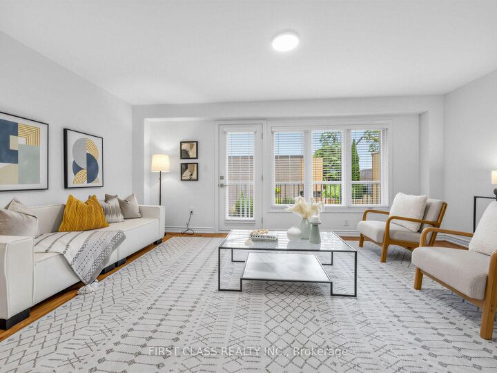 Property Photo:  11 Plaisance Road Unit 7  ON L4C 5H1 
