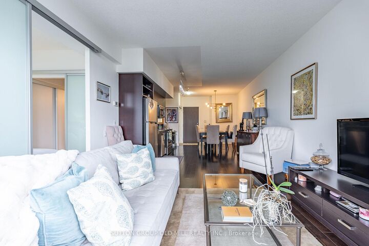 Property Photo:  103 The Queensway Avenue 1216  ON M6S 5B3 