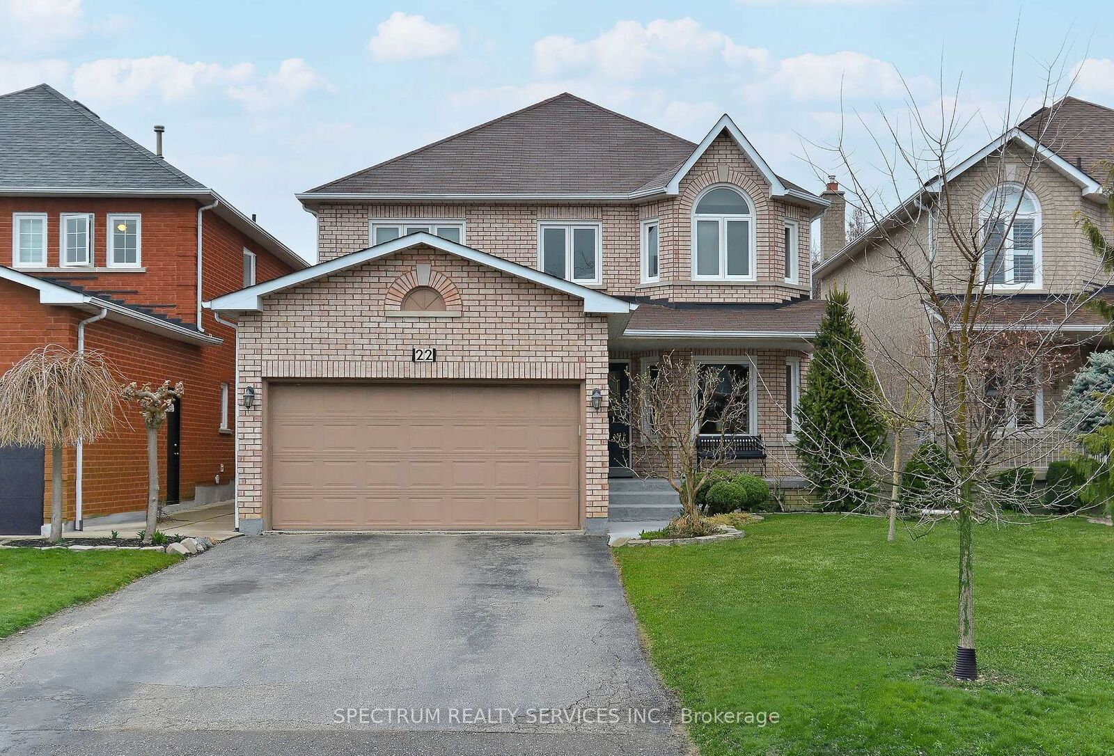 Property Photo:  22 Lanterna Crescent Bsmt  ON L4H 1B8 