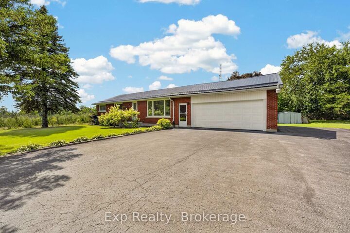 Property Photo:  894 County Rd 41 Road  ON K7R 3L2 