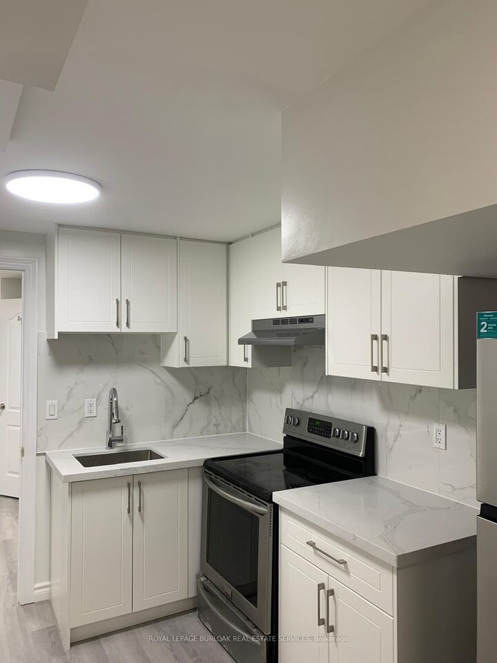 Property Photo:  91 Pinot Crescent  ON L8E 0J9 