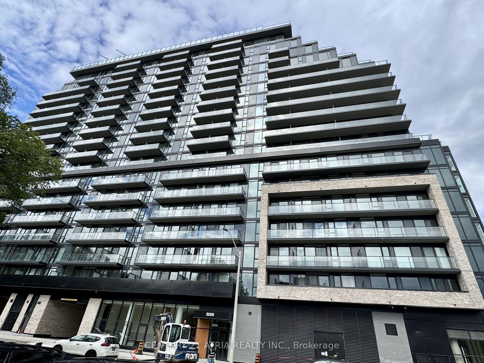 Property Photo:  3009 Novar Road W 920  ON L5B 1H7 