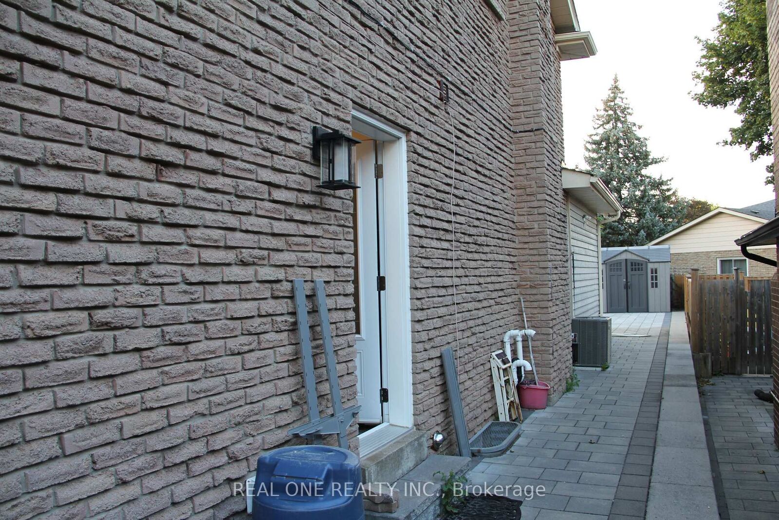 Property Photo:  243 Kingslake Road  ON M2J 3G9 
