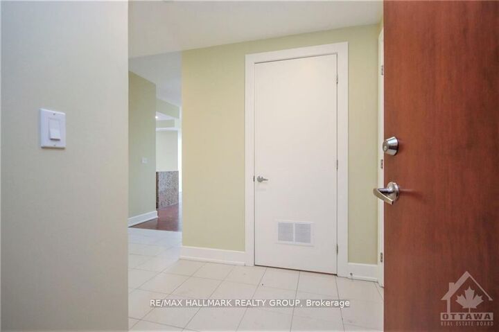 Property Photo:  2 The Parkway 304  ON K2K 0J4 