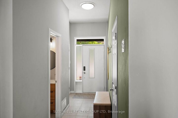 Property Photo:  147 Westphalian Avenue  ON K2V 0A3 