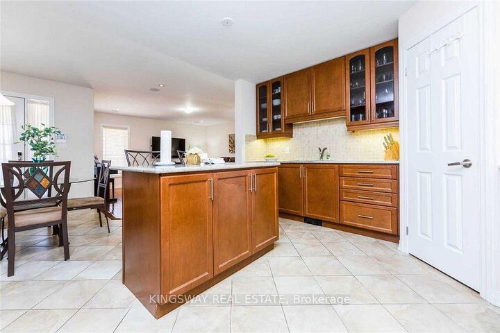 Property Photo:  31 Bleasdale Avenue S  ON L7A 0P5 