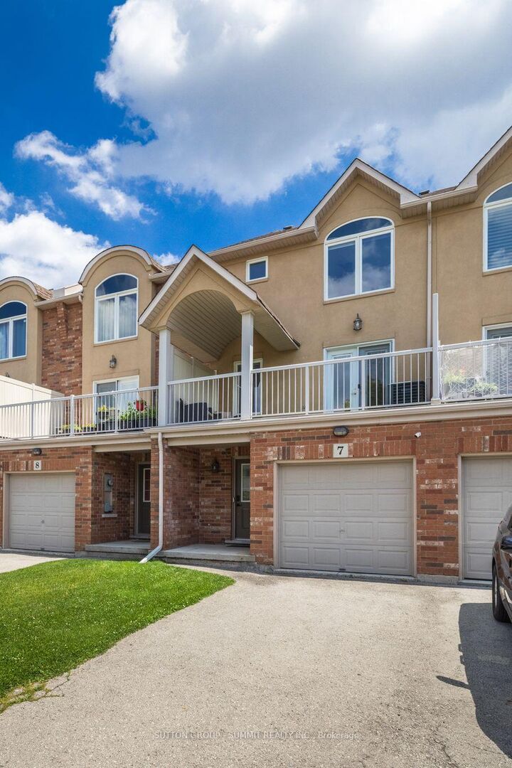 Property Photo:  1253 Silvan Forest Drive 7  ON L7M 0B7 