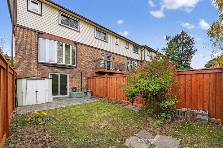 Property Photo:  34 Bow Valley Drive 1  ON L8E 3L4 