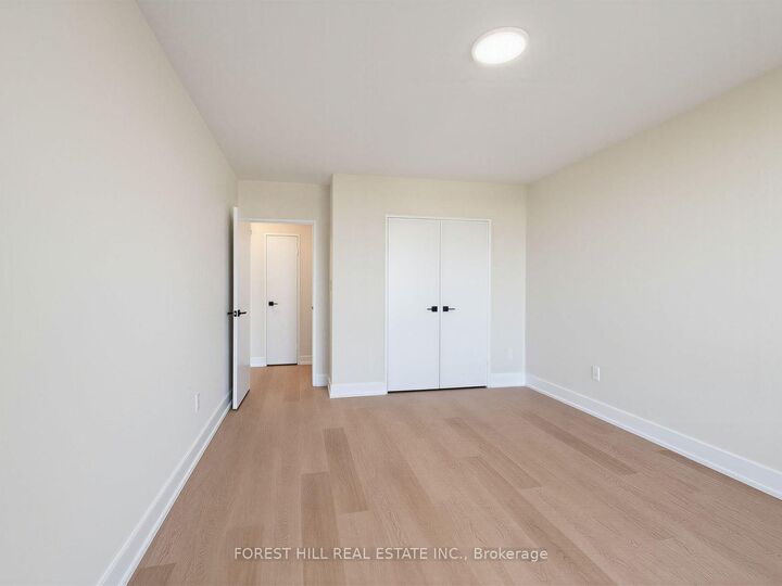 Property Photo:  145 Marlee Avenue 1112  ON M6B 3H3 