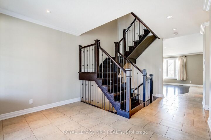 Property Photo:  5784 Ironwood Street  ON L2H 0G4 