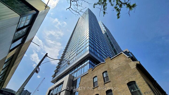 Property Photo: 8 Cumberland Street 4305 ON M4W 0B6