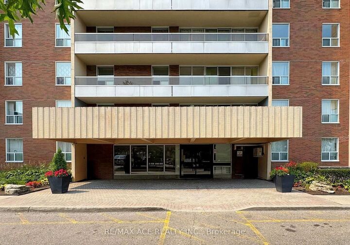 Property Photo:  31 Four Winds Drive 514  ON M3J 1K9 