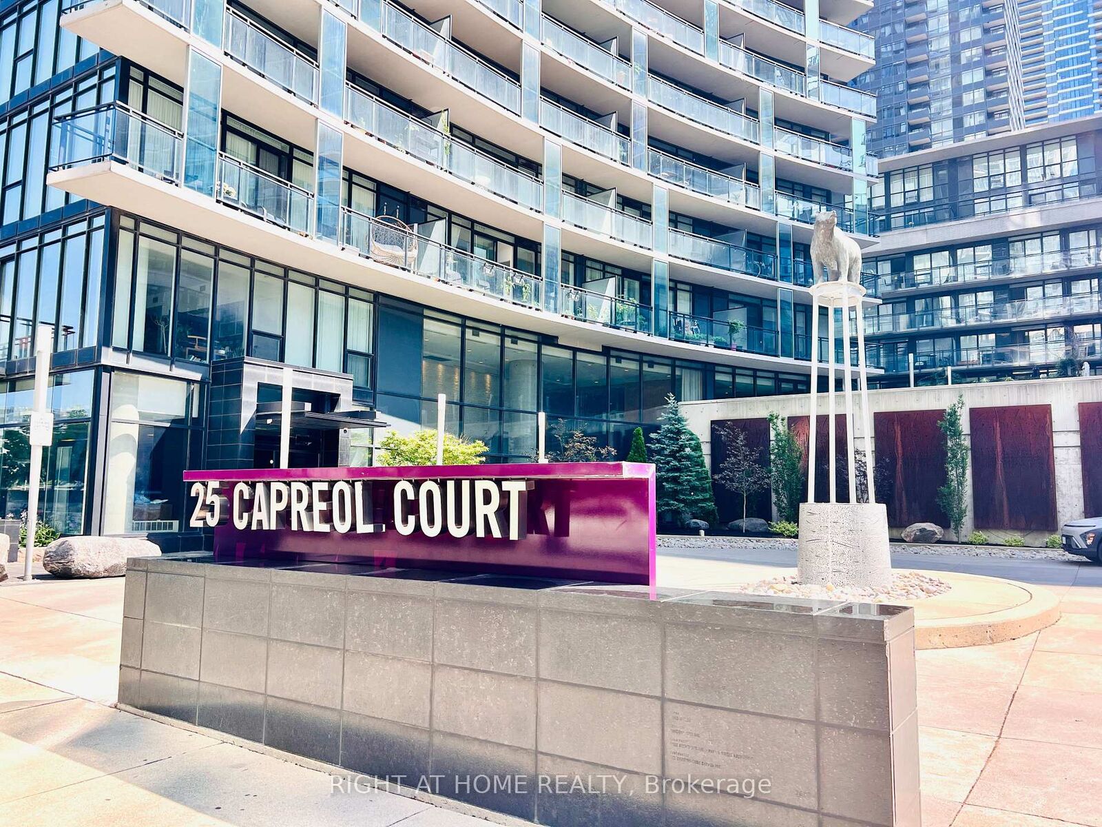Property Photo:  25 Capreol Court 2507  ON M5V 3Z7 