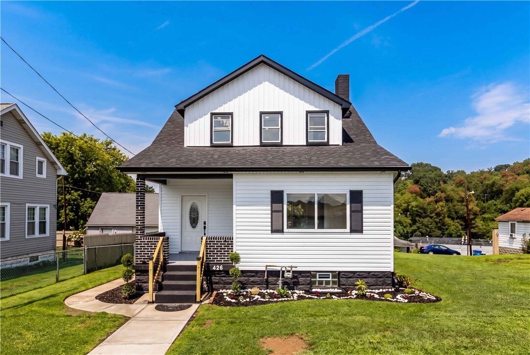Property Photo:  425 Peterson St  PA 15132 