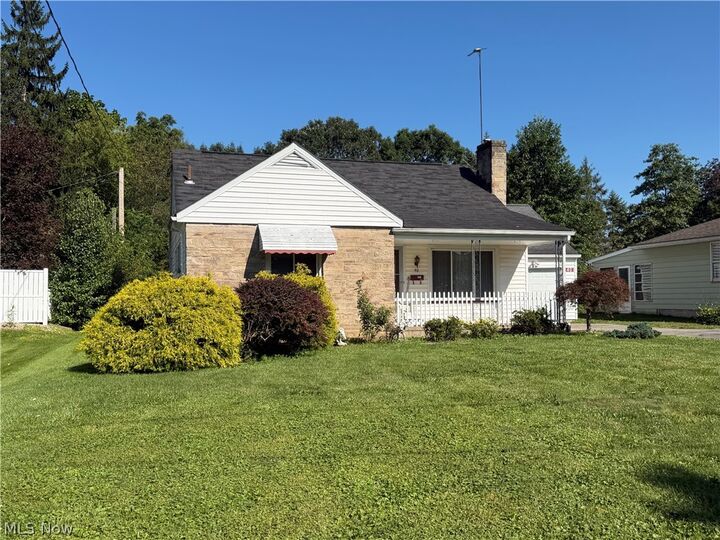 Property Photo: 40 N West OH 44408