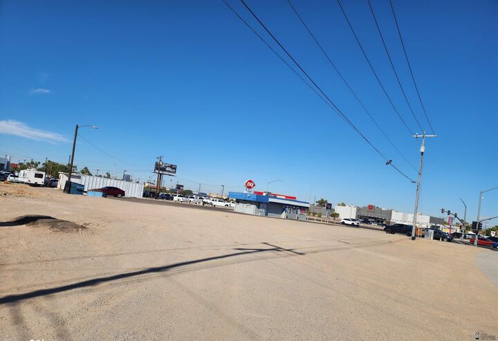 Property Photo: 415 E 32 St AZ 85364