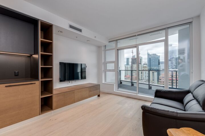 Property Photo:  1289 Hornby Street 2306  BC V6Z 0G7 