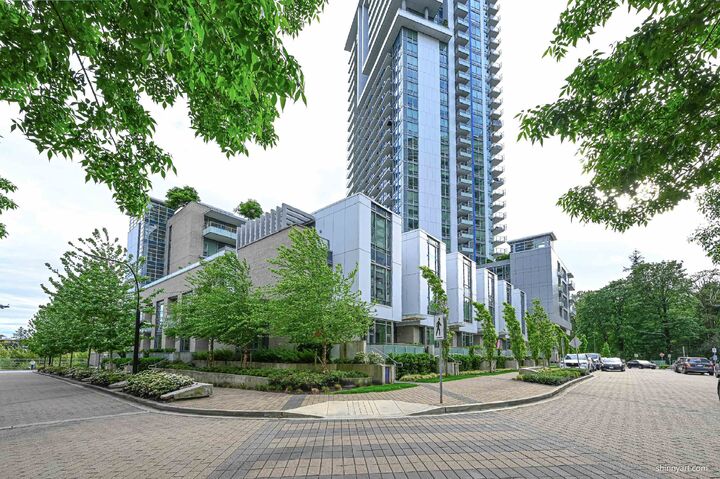 Property Photo:  1500 Fern Street 606  BC V7J 0E6 
