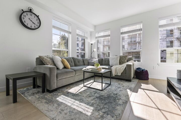 Property Photo:  2774 Montrose Avenue 72  BC V2S 0N4 