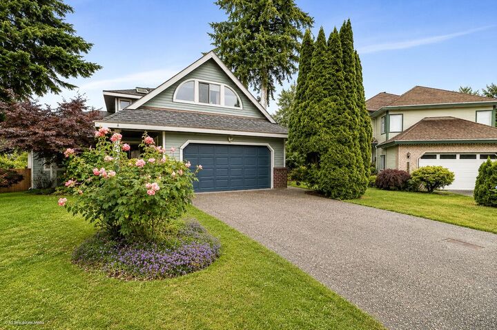 Property Photo:  16375 Middleglen Place Upper  BC V4N 1X7 