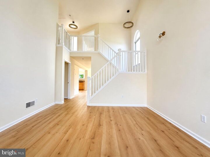 Property Photo:  364 Marldale Drive  DE 19709 