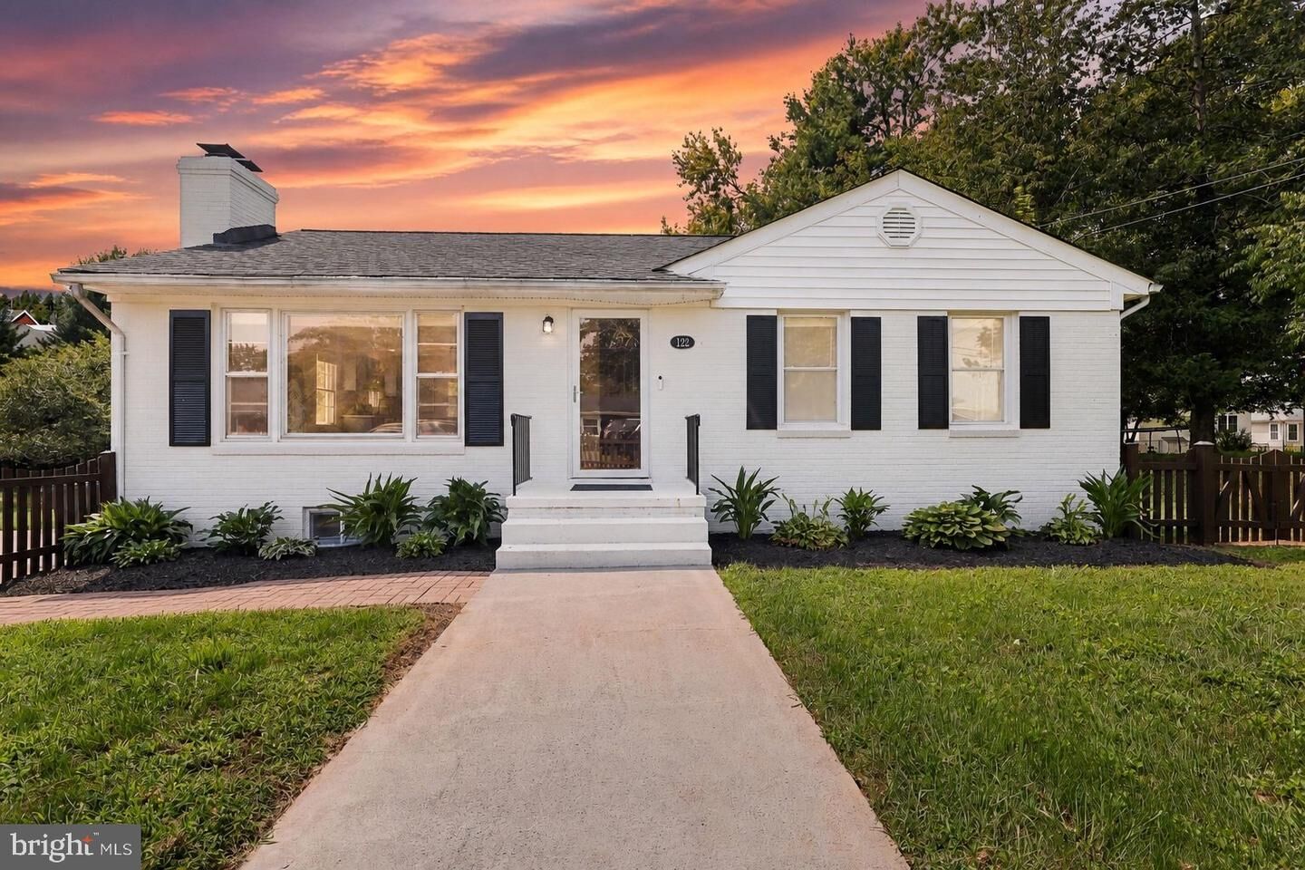 Property Photo:  122 Elizabeth Street  VA 22701 