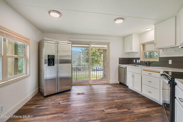 Property Photo:  227 Summit Blvd  ID 83856 