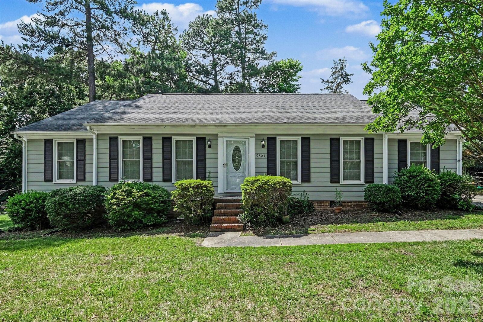 Property Photo: 9803 Cooper Run Lane NC 28269