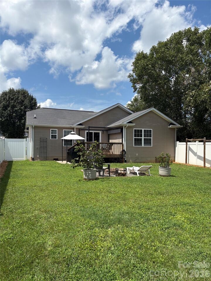 Property Photo:  128 Mallory Tai Drive  NC 28092 