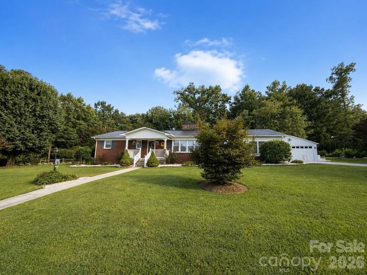 Property Photo:  105 Merrywood Drive  NC 28645 