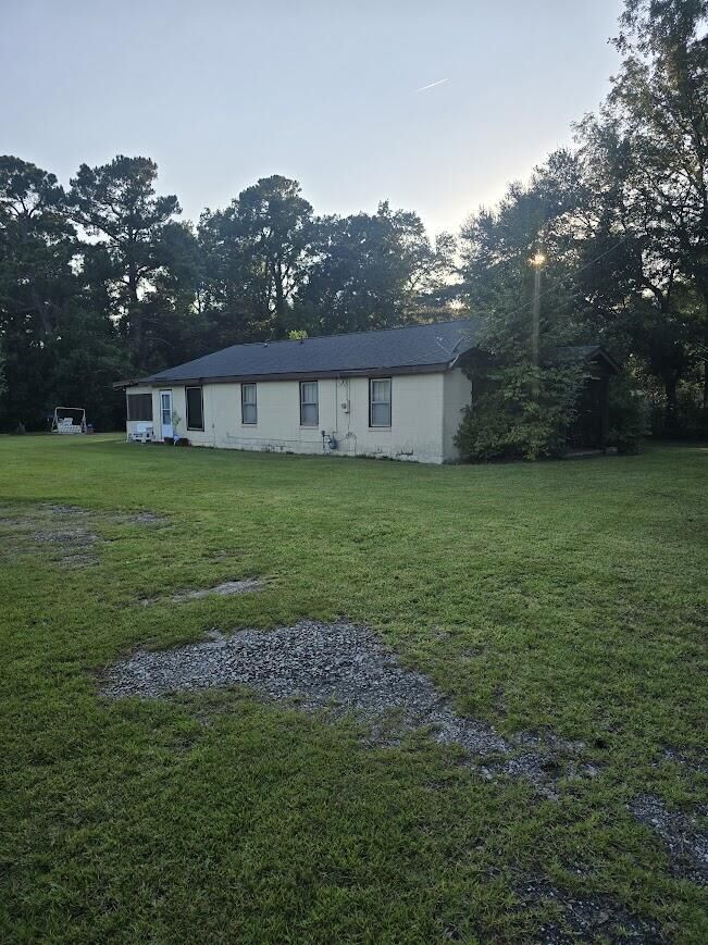 Property Photo:  608 E Richardson Avenue  SC 29485 