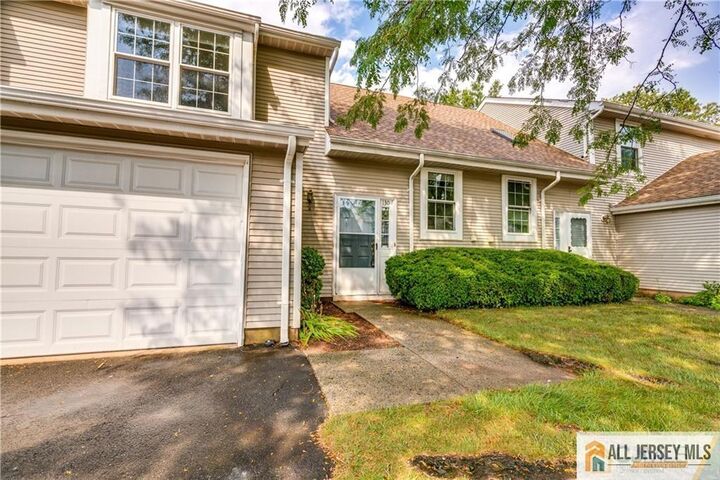 Property Photo:  130 Winchester Way  NJ 08873 