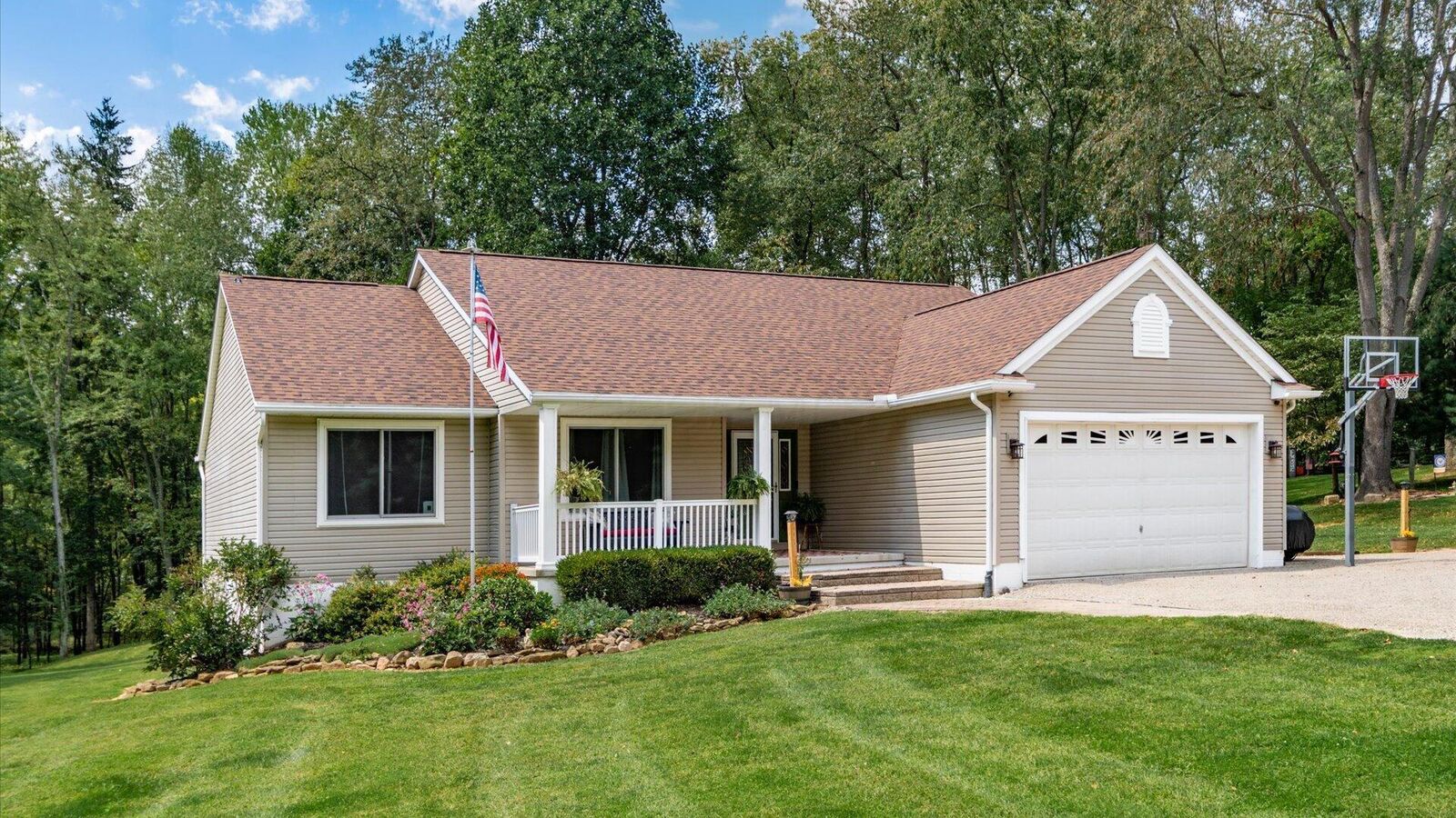 Property Photo:  9304 Poplar Fork SE Road  OH 43760 